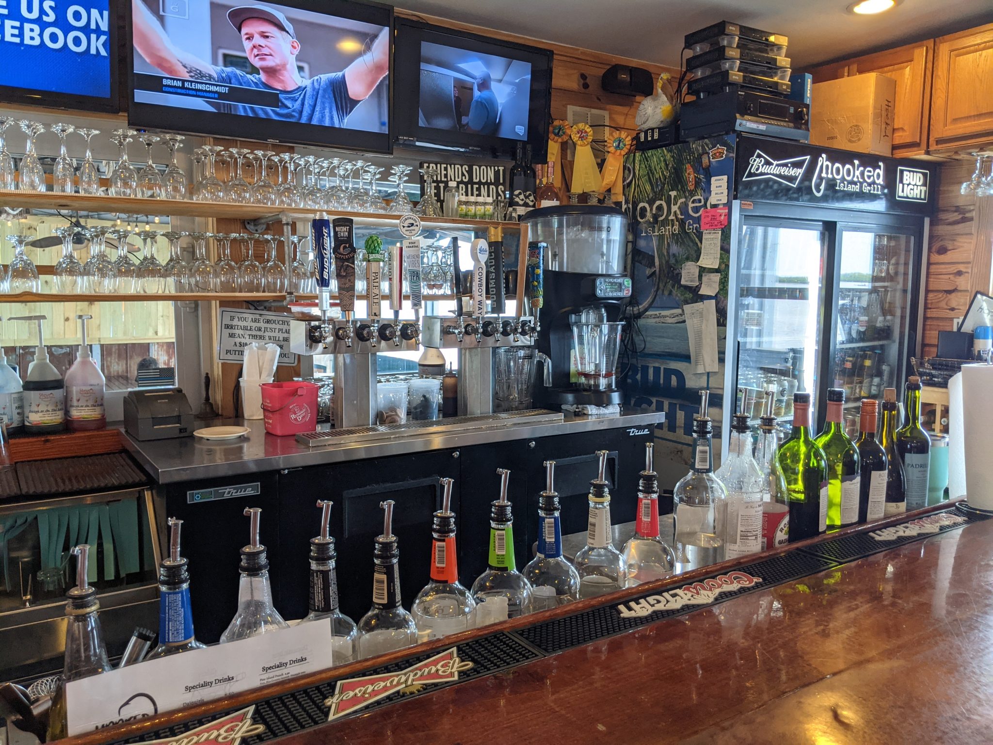 Hooked Island Grill Menu - nnegizf